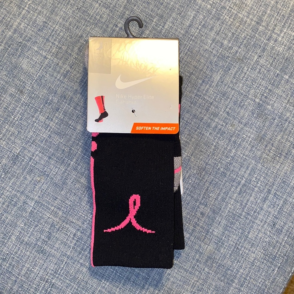 Girl Nike Basketball Socks S never been worn